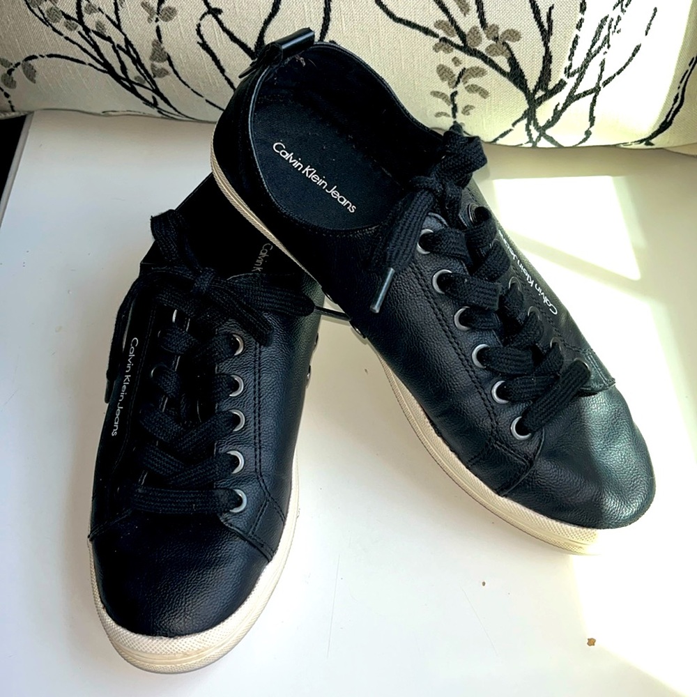Calvin Klein Jeans faux black leather sneakers lace up tops